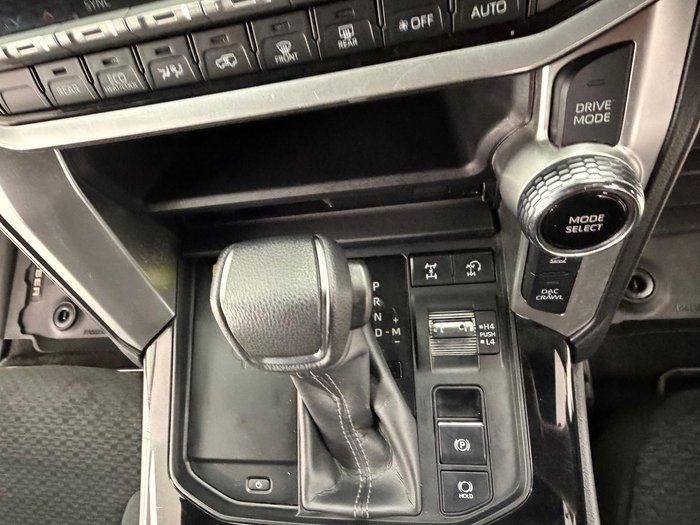2024 Toyota Landcruiser GXL FJA300R 4X4 Dual Range Glacier White