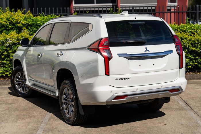 2022 Mitsubishi Pajero Sport GLX