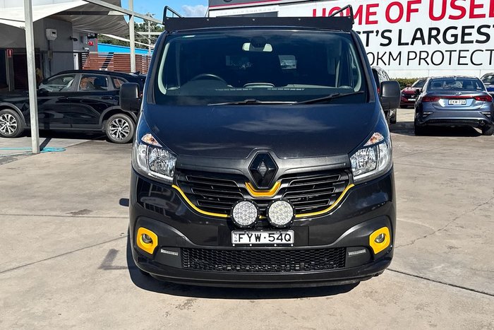 2018 Renault Trafic Formula Edition X82