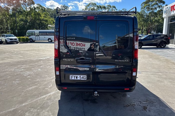 2018 Renault Trafic Formula Edition X82