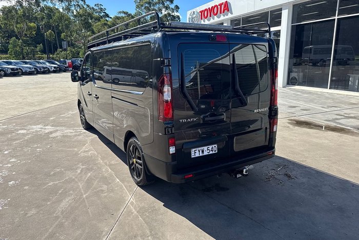 2018 Renault Trafic Formula Edition X82