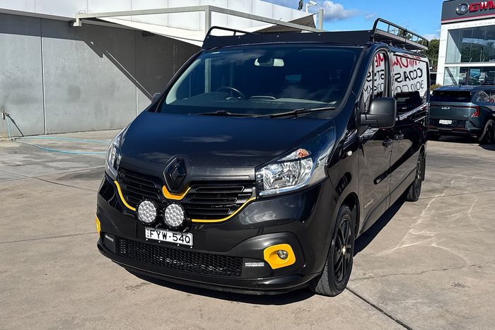 2018 Renault Trafic Formula Edition X82