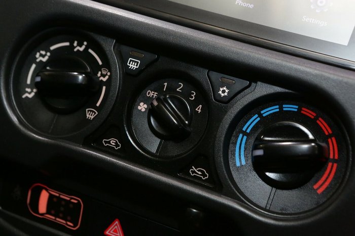 2022 Mitsubishi Triton GLX