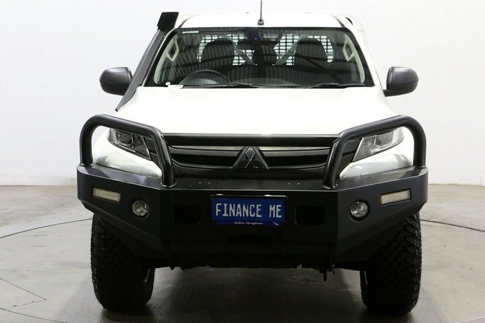 2022 Mitsubishi Triton GLX