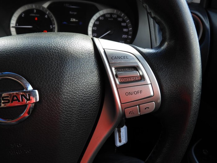 2016 Nissan Navara ST