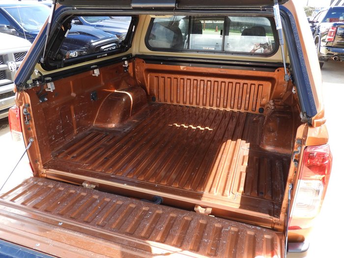 2016 Nissan Navara ST