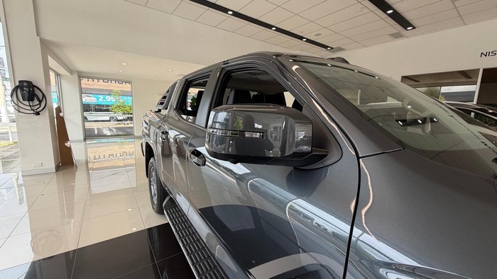 2026 Nissan Navara ST-X