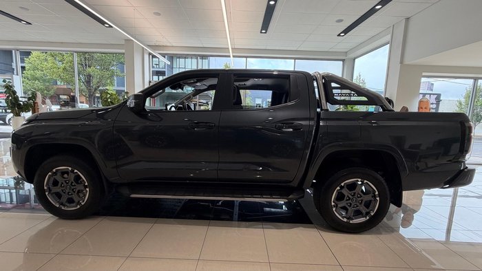 2026 Nissan Navara ST-X