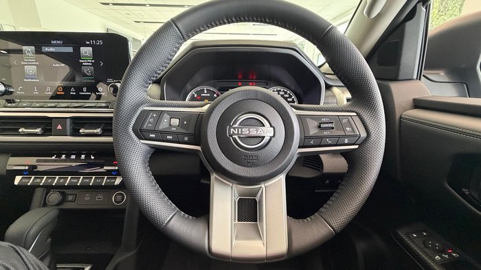 2026 Nissan Navara ST-X