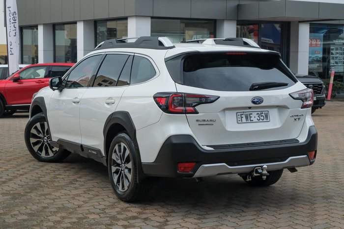 2025 Subaru Outback AWD Touring XT