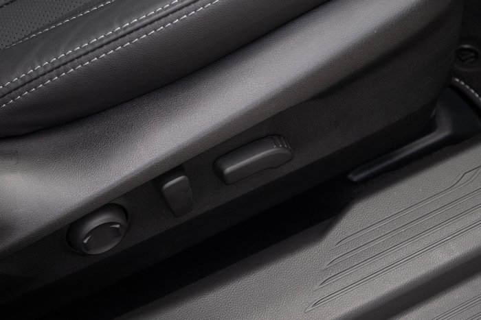 2025 Subaru Outback AWD Touring XT