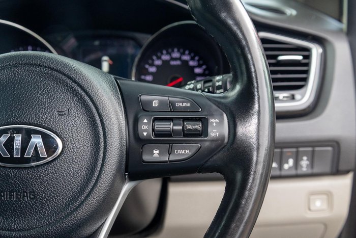 2016 Kia Carnival Platinum