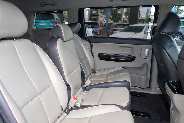 2016 Kia Carnival Platinum