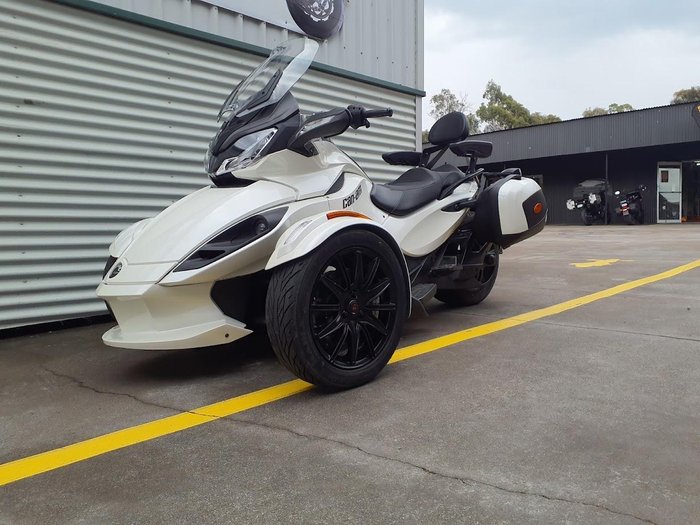 2013 Can-Am Spyder ST Limited SE5 Spyder ST White