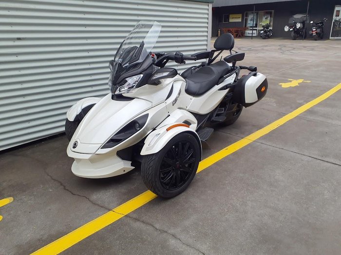 2013 Can-Am Spyder ST Limited SE5 Spyder ST White