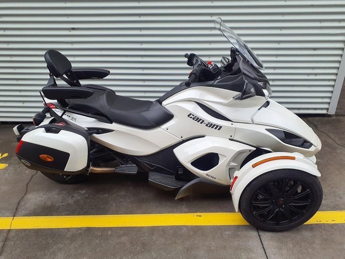 2013 Can-Am Spyder ST Limited SE5 Spyder ST White