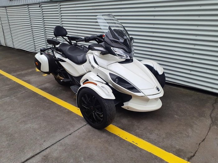 2013 Can-Am Spyder ST Limited SE5 Spyder ST White