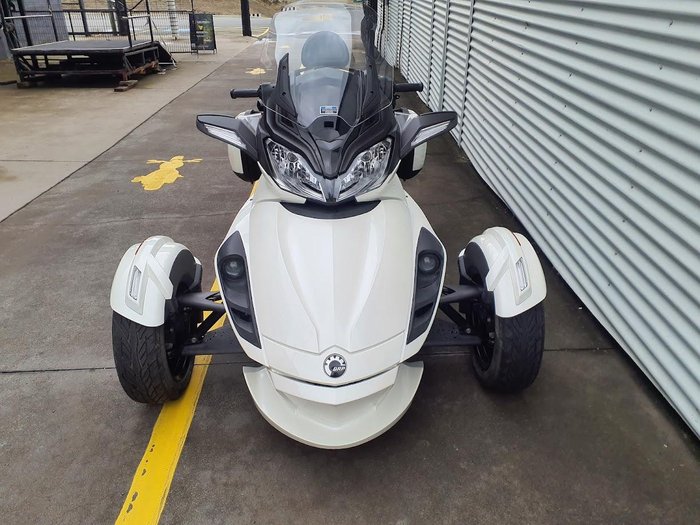 2013 Can-Am Spyder ST Limited SE5 Spyder ST White