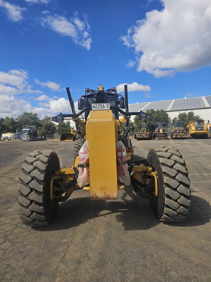 2023 CAT 150 Awd - Mastless Gps
