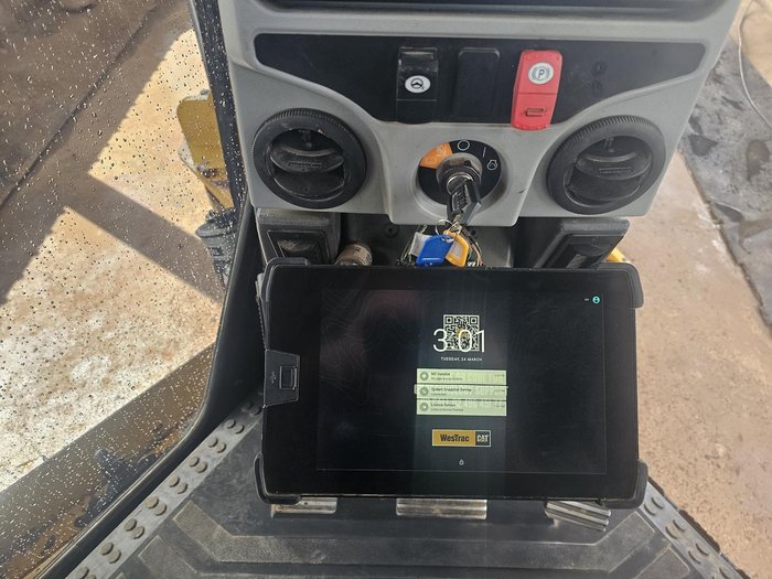 2023 CAT 150 Awd - Mastless Gps