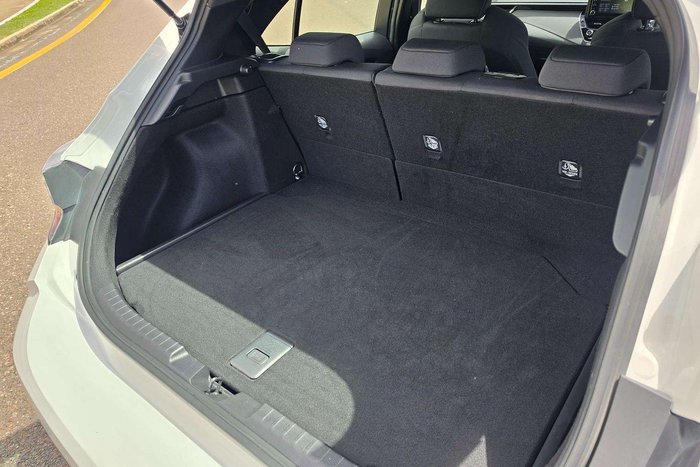 2021 Toyota Corolla Ascent Sport Hybrid ZWE211R White