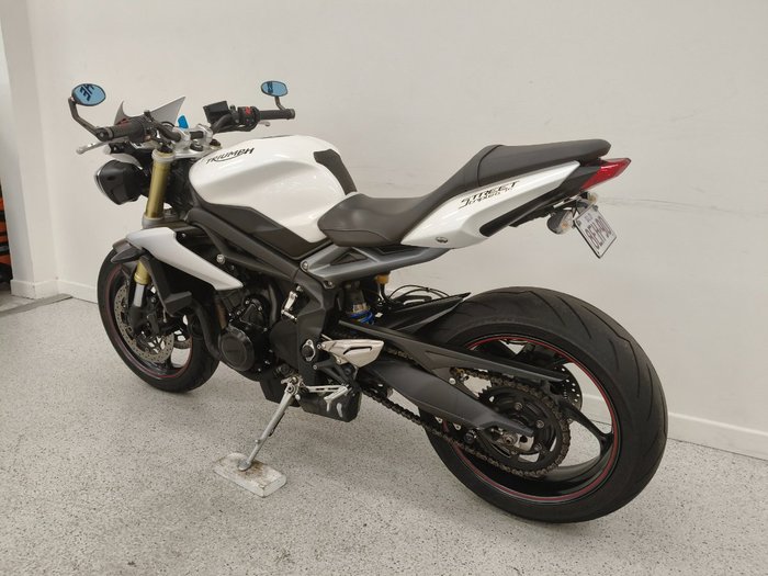 2016 Triumph STREET TRIPLE White