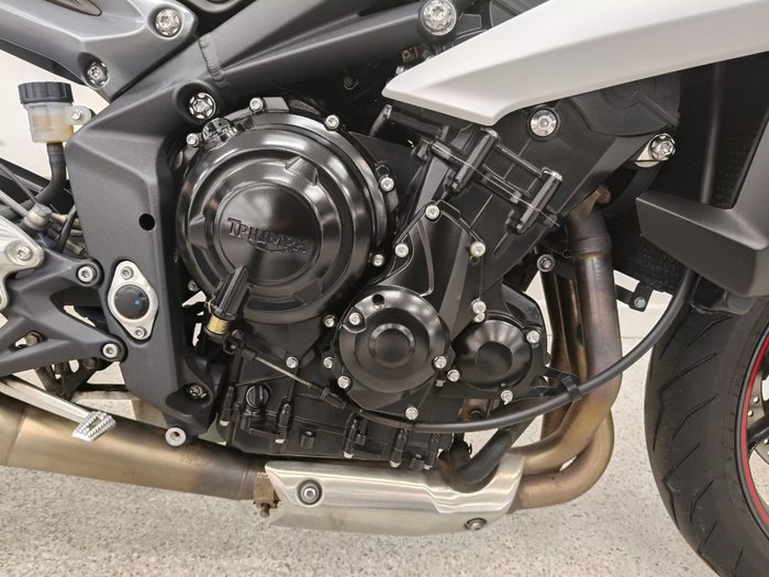 2016 Triumph STREET TRIPLE White