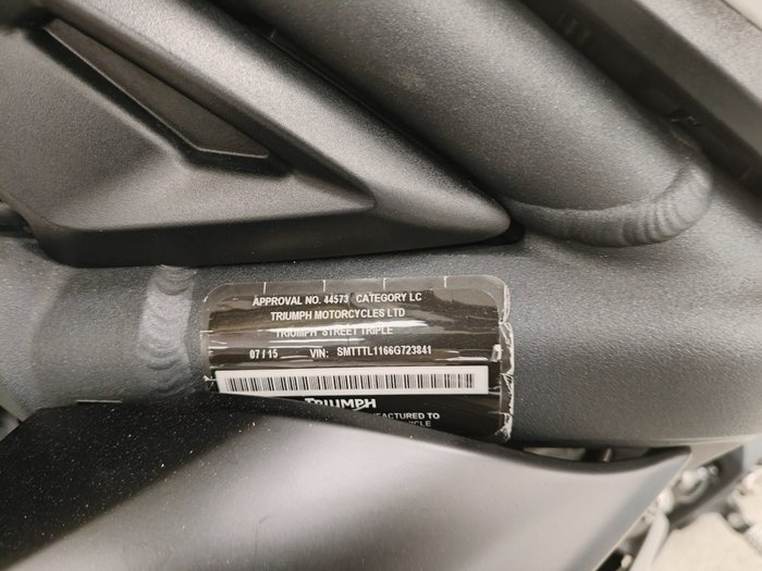 2016 Triumph STREET TRIPLE White