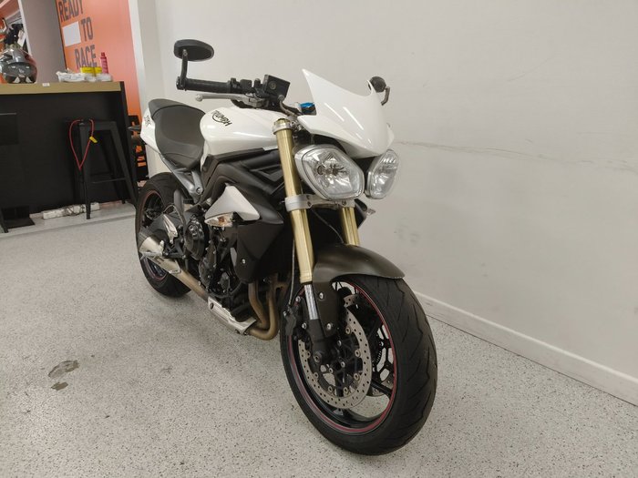 2016 Triumph STREET TRIPLE White