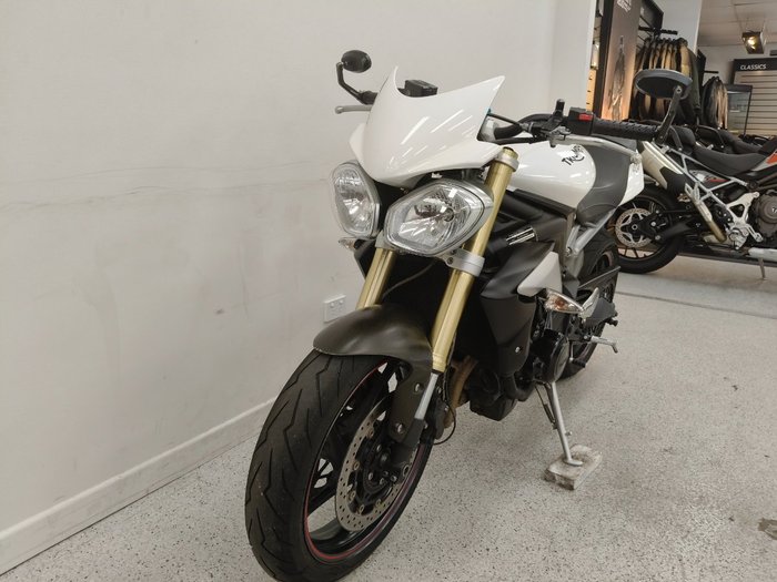 2016 Triumph STREET TRIPLE White