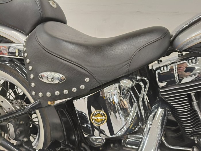 2003 Harley-davidson FLSTC HERITAGE SOFTAIL CLASSIC Black