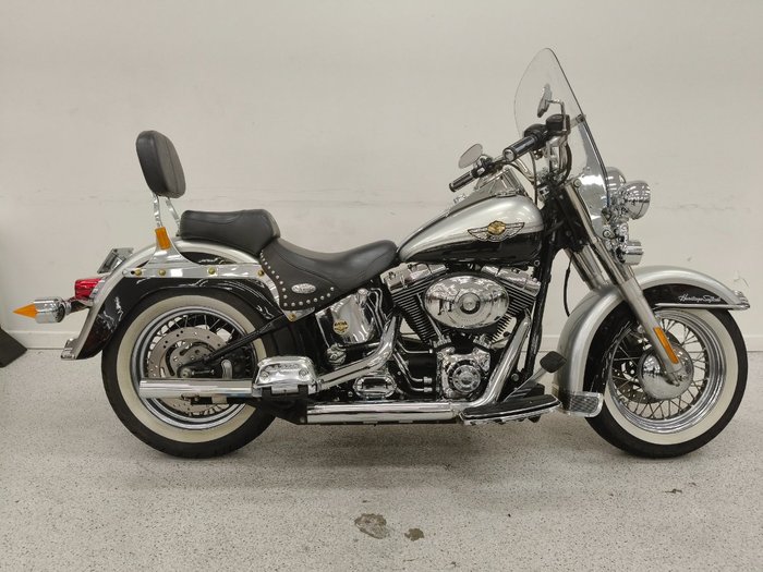 2003 Harley-davidson FLSTC HERITAGE SOFTAIL CLASSIC Black