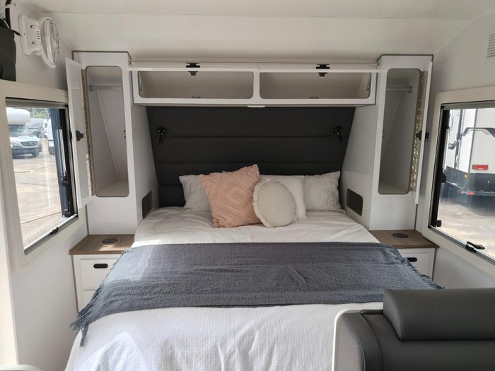 2026 JB Caravans Gator X 18'6 Front Door Cafe