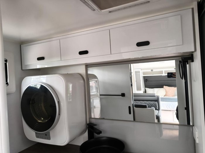2026 JB Caravans Gator X 18'6 Front Door Cafe