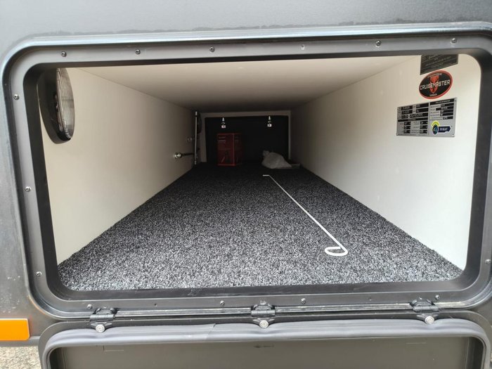 2026 JB Caravans Gator X 18'6 Front Door Cafe