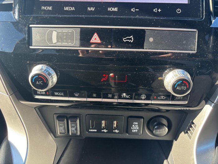 2022 Mitsubishi Pajero Sport GSR