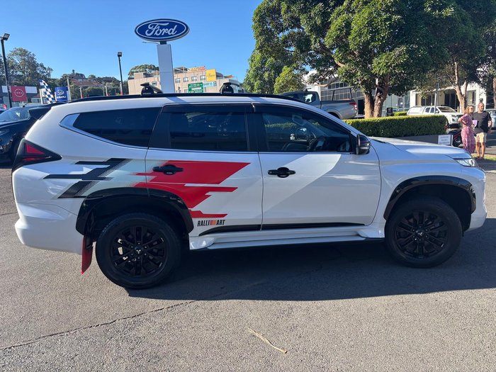 2022 Mitsubishi Pajero Sport GSR