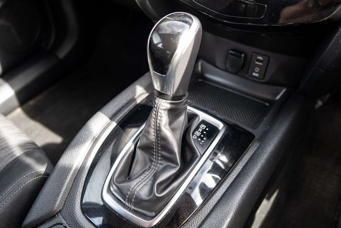 2020 Nissan X-TRAIL ST