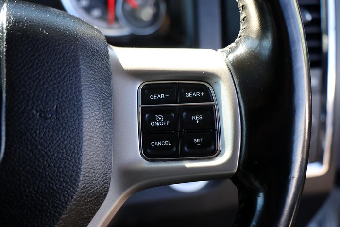 2020 RAM 1500 Laramie DS MY19 4X4 Dual Range Bright White