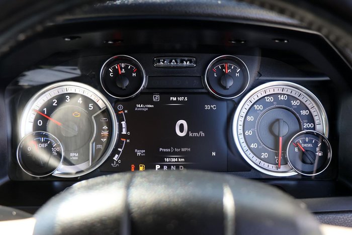 2020 RAM 1500 Laramie DS MY19 4X4 Dual Range Bright White