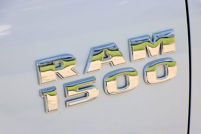 2020 RAM 1500 Laramie DS MY19 4X4 Dual Range Bright White