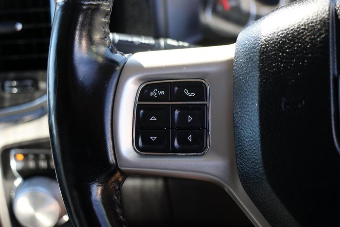 2020 RAM 1500 Laramie DS MY19 4X4 Dual Range Bright White
