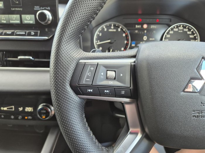2024 Mitsubishi Outlander Black Edition