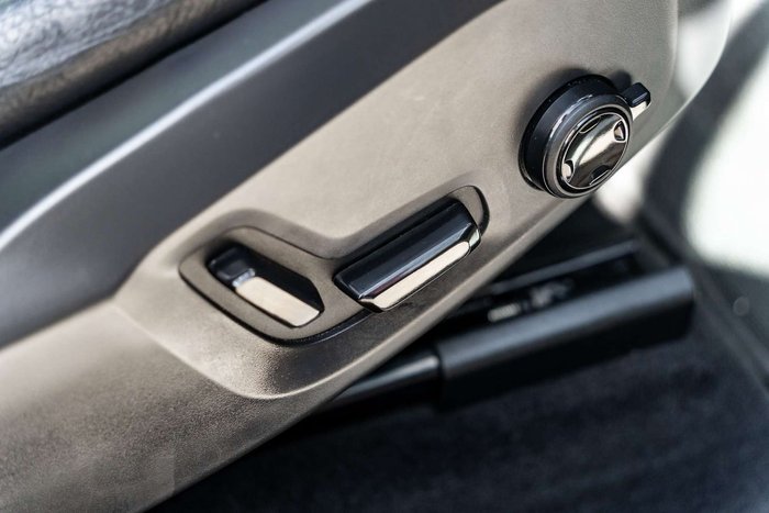 2023 Volvo XC60 Ultimate B5 Bright