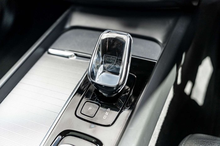 2023 Volvo XC60 Ultimate B5 Bright