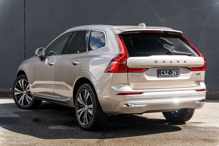 2023 Volvo XC60 Ultimate B5 Bright