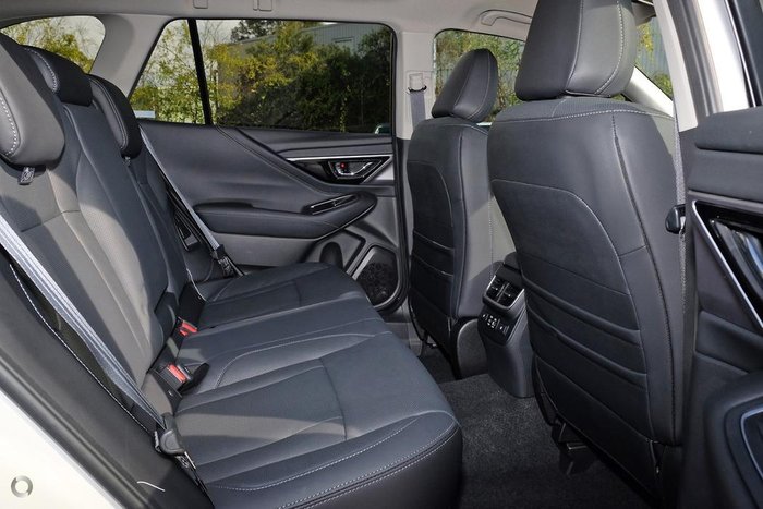 2025 Subaru Outback AWD Touring XT