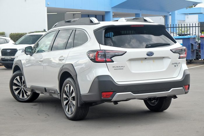 2025 Subaru Outback AWD Touring XT