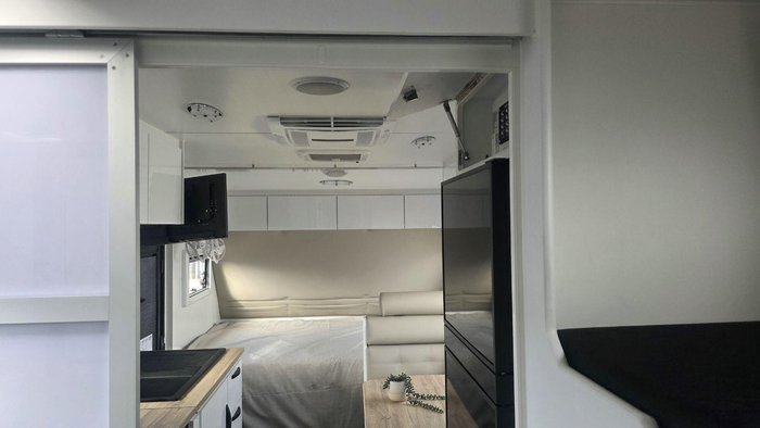 2026 Leader Caravans 1960_C_K1e5xb_T Dirtroad 19'6