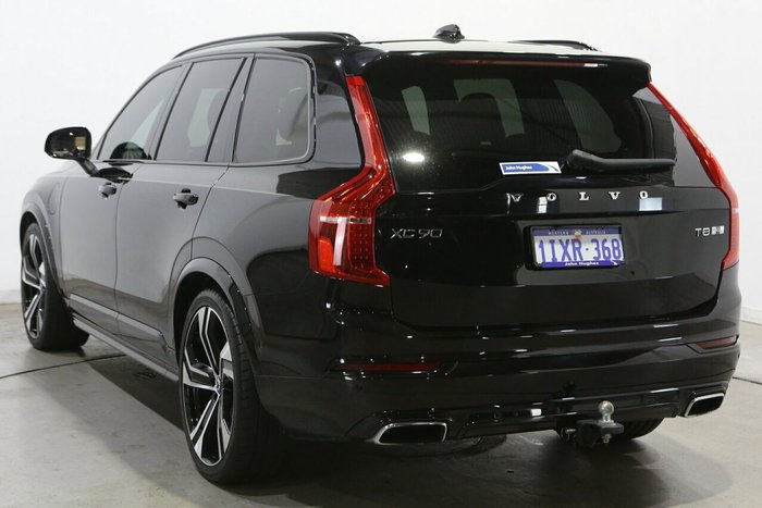 2019 Volvo XC90 T8 R-Design